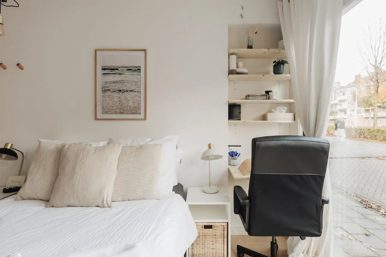 Luxurious Private Studio Amsterdam Zuid Apartment 0*,